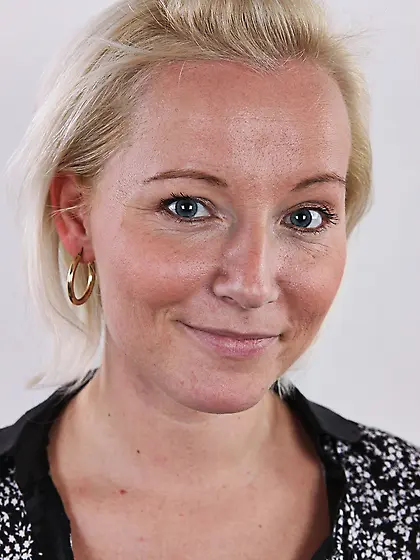 Lusty happy blonde full