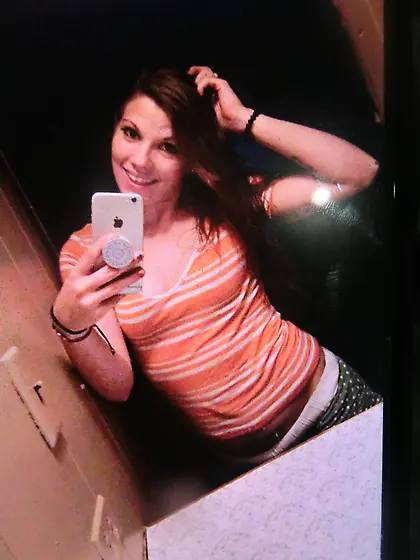 Cute Brunette Girl Selfies