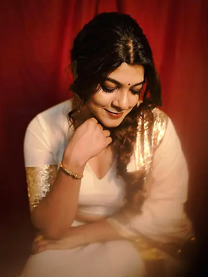 Mallu milk cow Aparna Balamurali