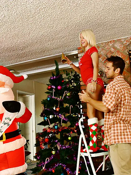 It's time for some skinny cosplay session with a blonde bab