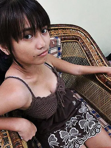 Innocent Asian girl gets nailed by white guy then reveals unprot