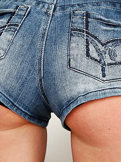 American sexy petite teen masturbation