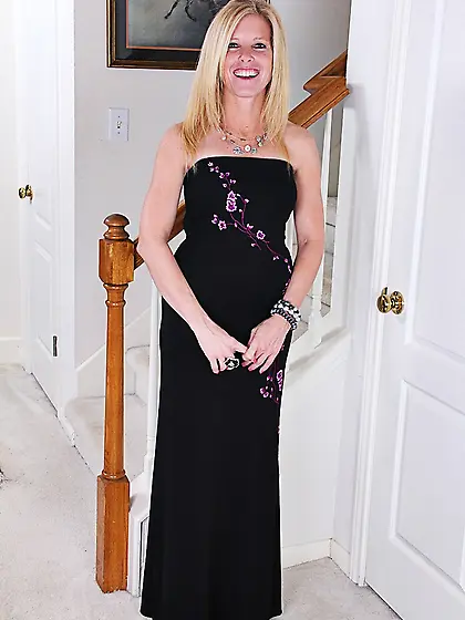 Big tits beautiful pussy milf