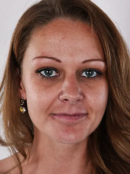 Sexy brunette babe red