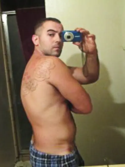 Brunette nicenuncut perform live