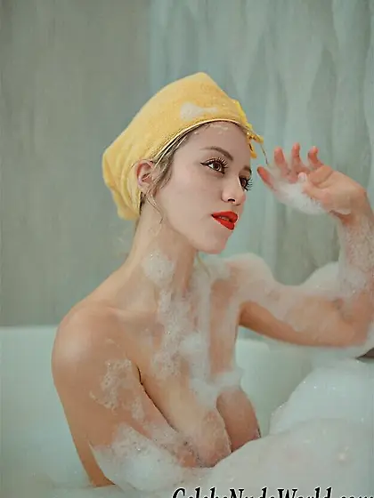 Caylee Cowan Topless