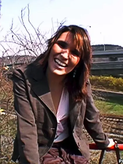 He cummed over her lips