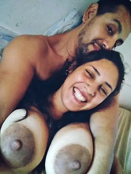 morocha tetona petera