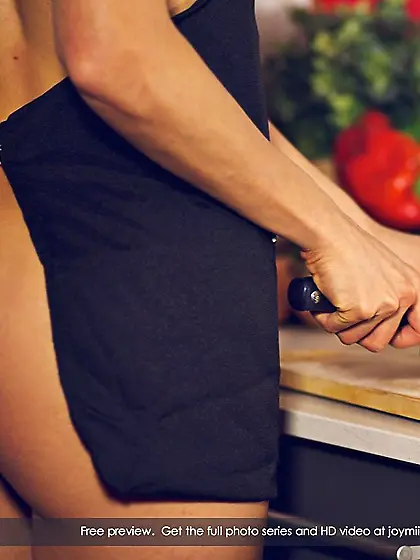 Long legged chick Alexa Tomas is convulsing when getting drilled