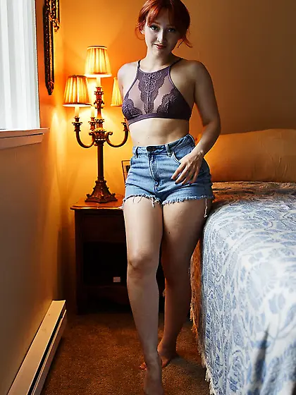 Adorable ginger girl reveals