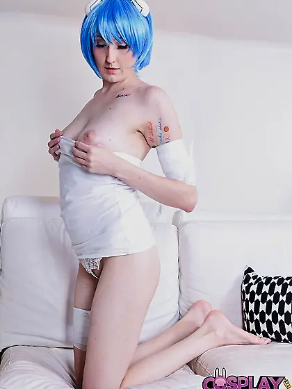 Filling blue haired tramps