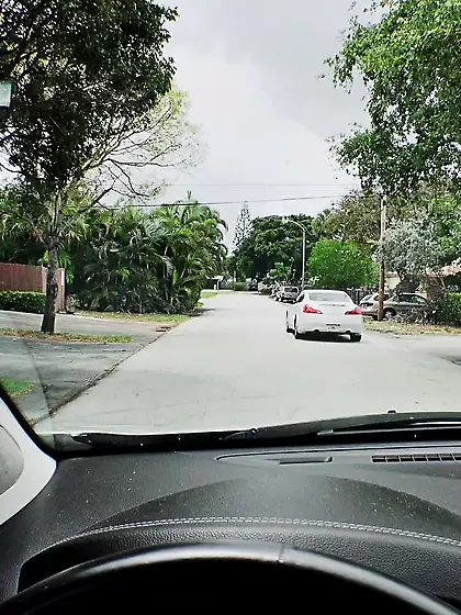 Choker-wearing big booty teen gets fucked brutally in a parking