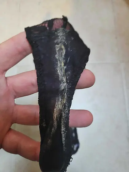 Wife's dirty undies /Culottes sales/Dirt pants/