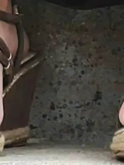 Voyeur Teen feet foot barefeet barefoot toes soles