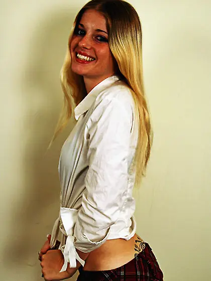 Skinny blonde screws spunk