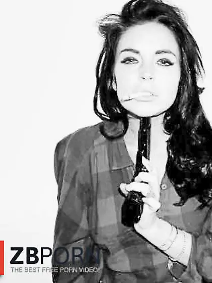 Lindsay Lohan...  Playing With Guns