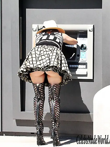 Phoebe Price Upskirt Photos