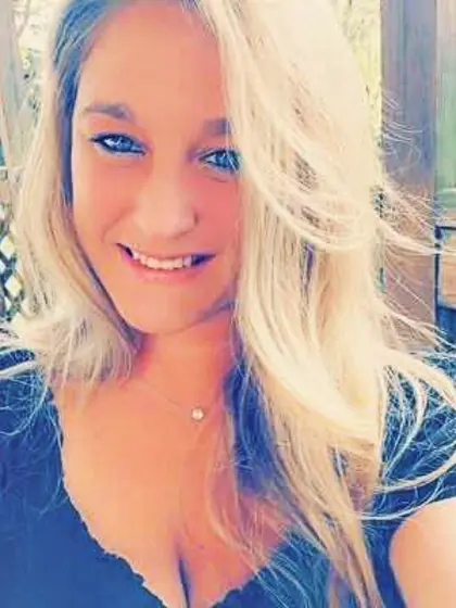 Slut Hanna loves cock and cum