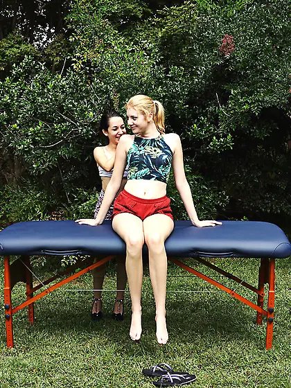 Masseuse Freya Von Doom is using a sex toy on the fit blonde