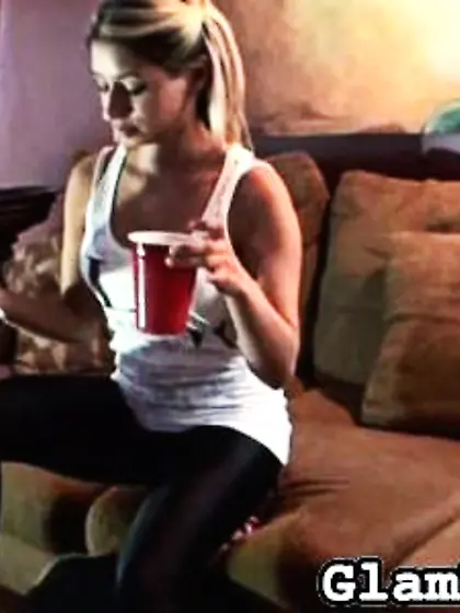 Sexy lass chills boyfriends