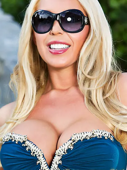 Hot blonde fox sunglasses