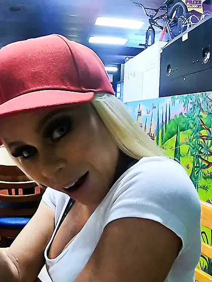 Little blonde mom gets knocked in the hotel