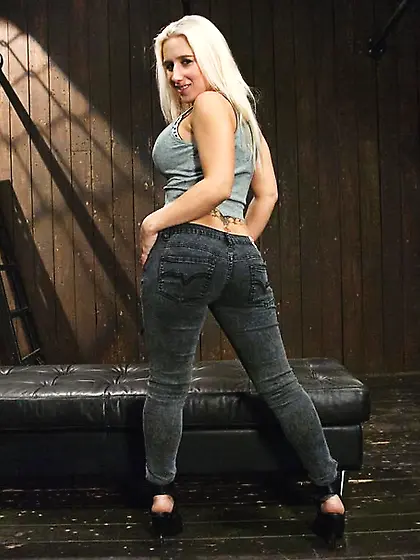 Lustful lesbians love ass