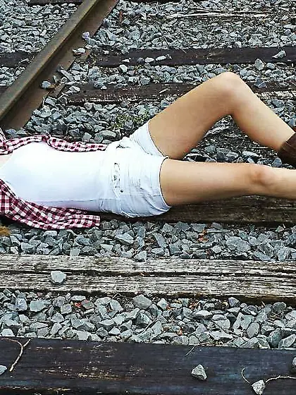 Hw are you using this piece of rapemeat?