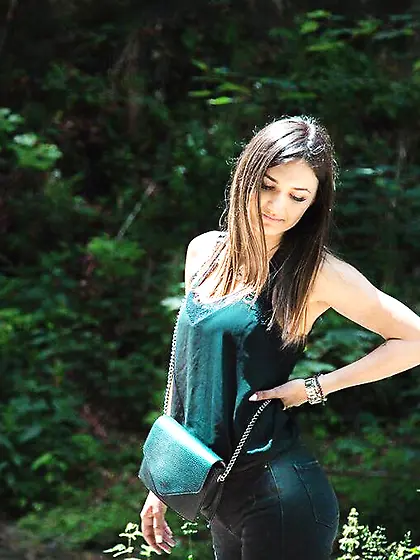 Bisexual camgirl squirt