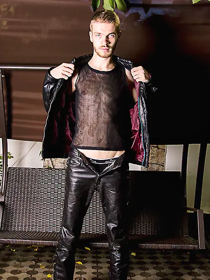 White young gay KaelGrimm like to snapshot