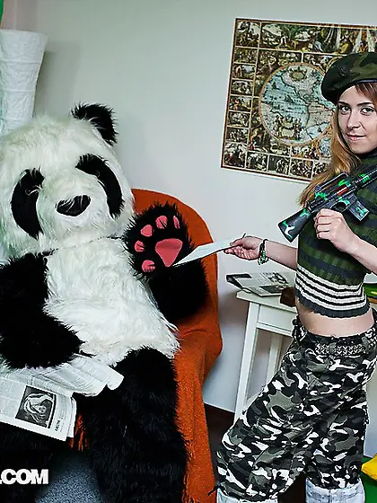 Military-loving teen makes her toy cum to life to fuck her