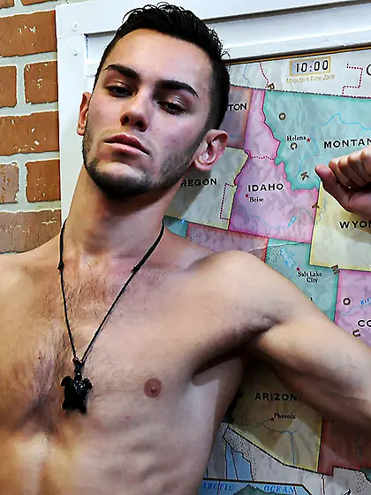 White young gay daringviardo