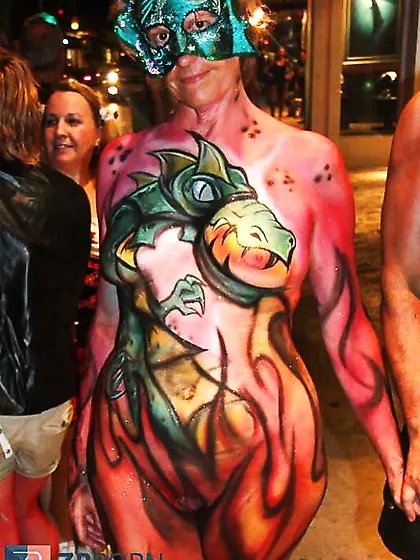 Granys on the fookin paint