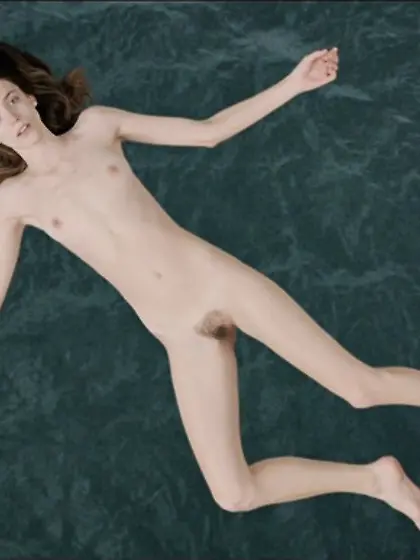 Skinny babe with round ass and hairy snatch