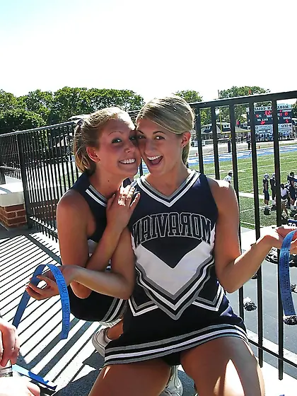 Sporty stunners - cheerleaders