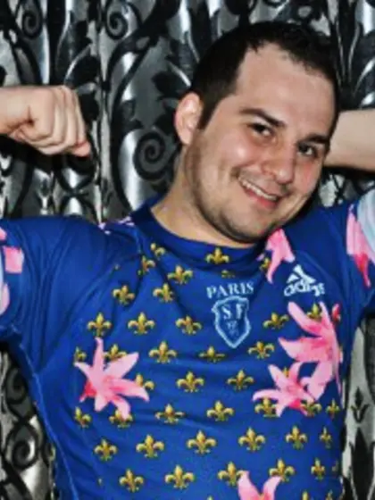 Brunette 007adam007 perform close