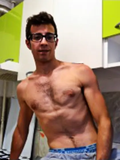 Brunette Andrewsun Zoom.