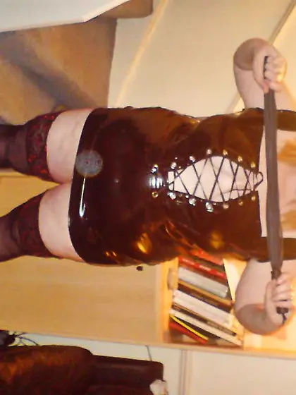 Dominatrix Saffrons images