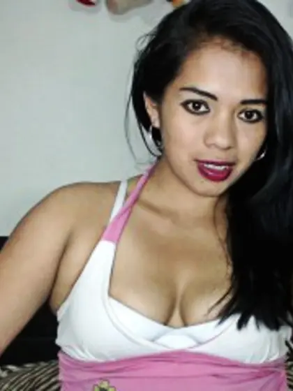 Brunette atastyxxlatina perform anal