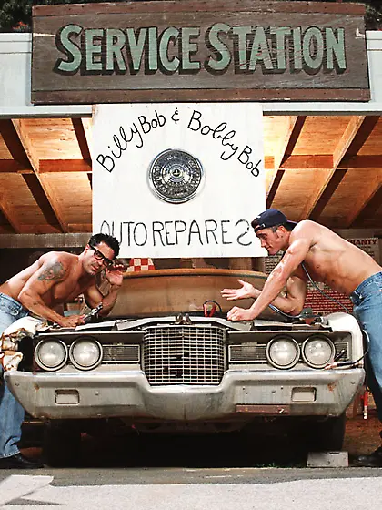 Slutty blonde hoes Trinity and Wanda Wiggum got fucked by two ma