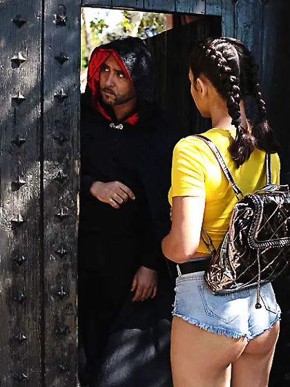 Ginebra Bellucci is the hottest latex slave you can hope for