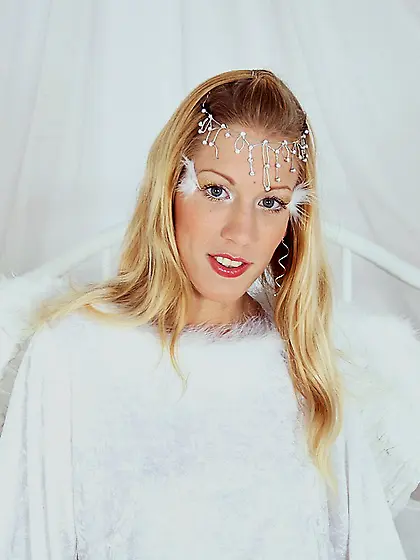 Horny senior reaches heaven