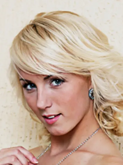 Wild teen chicks getting naked willingly...