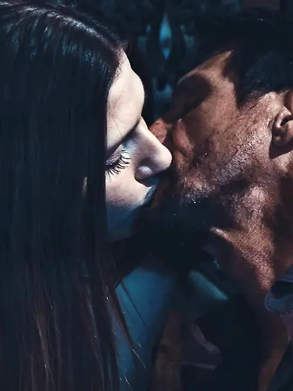 Krissy Lynn and Kamryn Jade pleasuring horny dude in bed