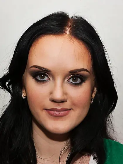 Stunning brunettes face drips