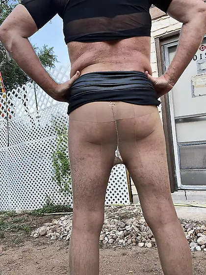 Michael P.  Pool side bikini & date nite Austin CD