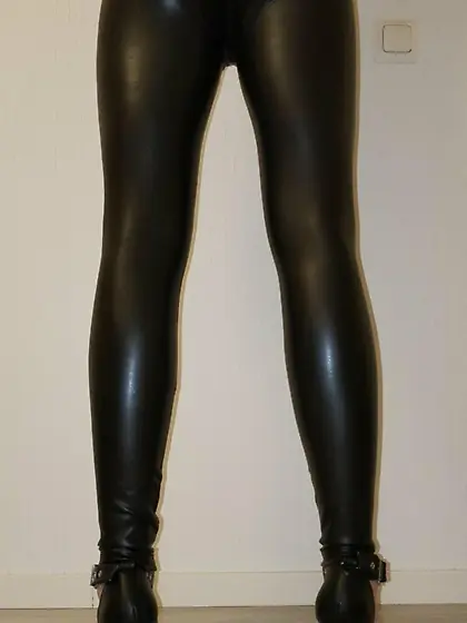 Faux leather leggings