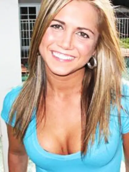 Winsome tanned blonde shakes her round ass and takes lover's coc