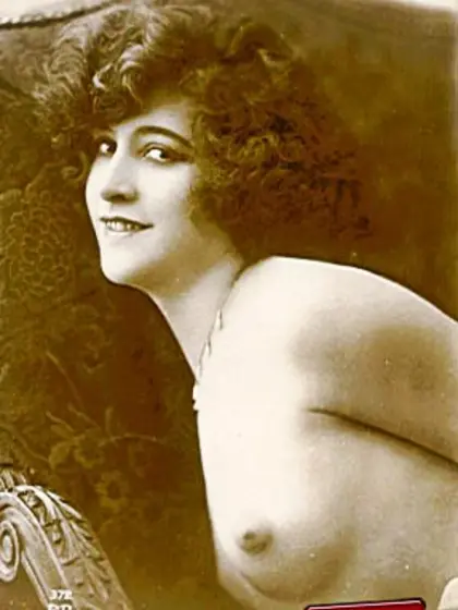 Cute hairy vintage chicks