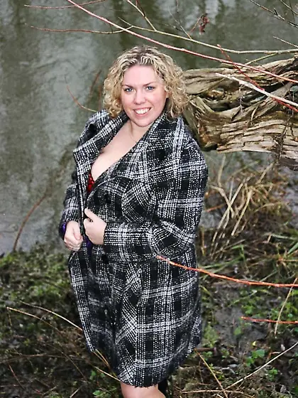 Curvy Solo Barby from United Kingdom